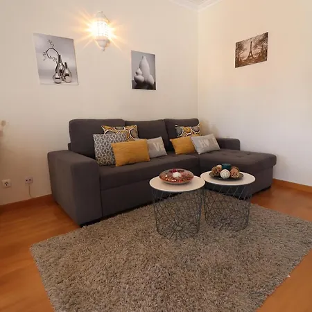Fiph Vilarosa Red Apartment